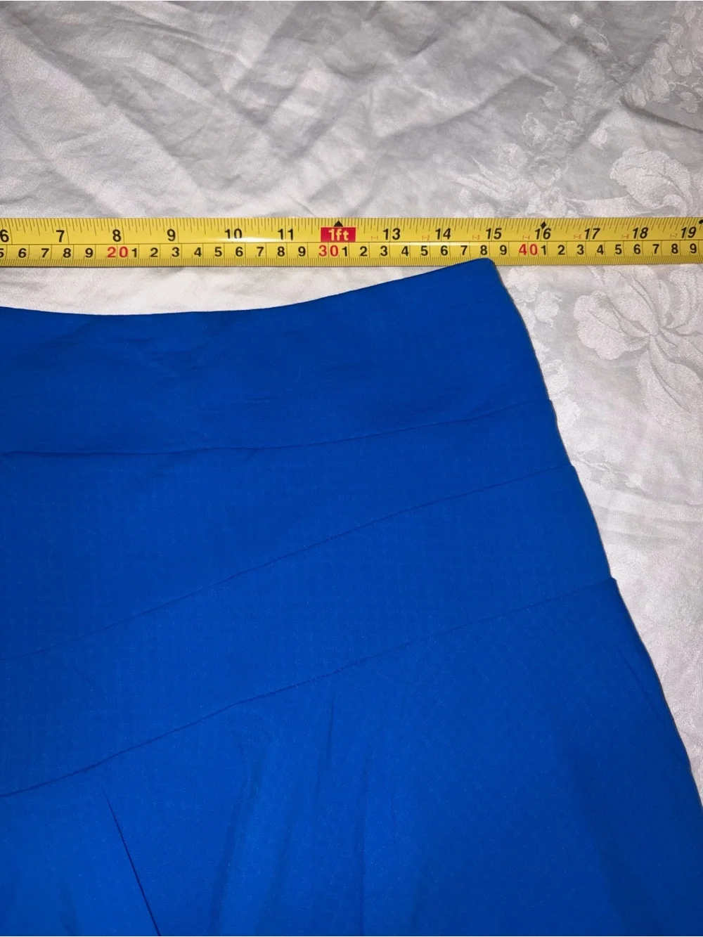 Like new IBKUL Flounce Skort in bright blue